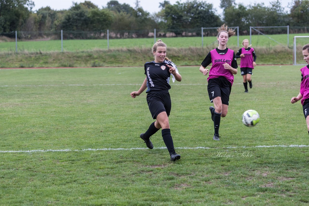 Bild 370 - Frauen Grossenasper SV - SV Steinhorst/Labenz : Ergebnis: 1:3